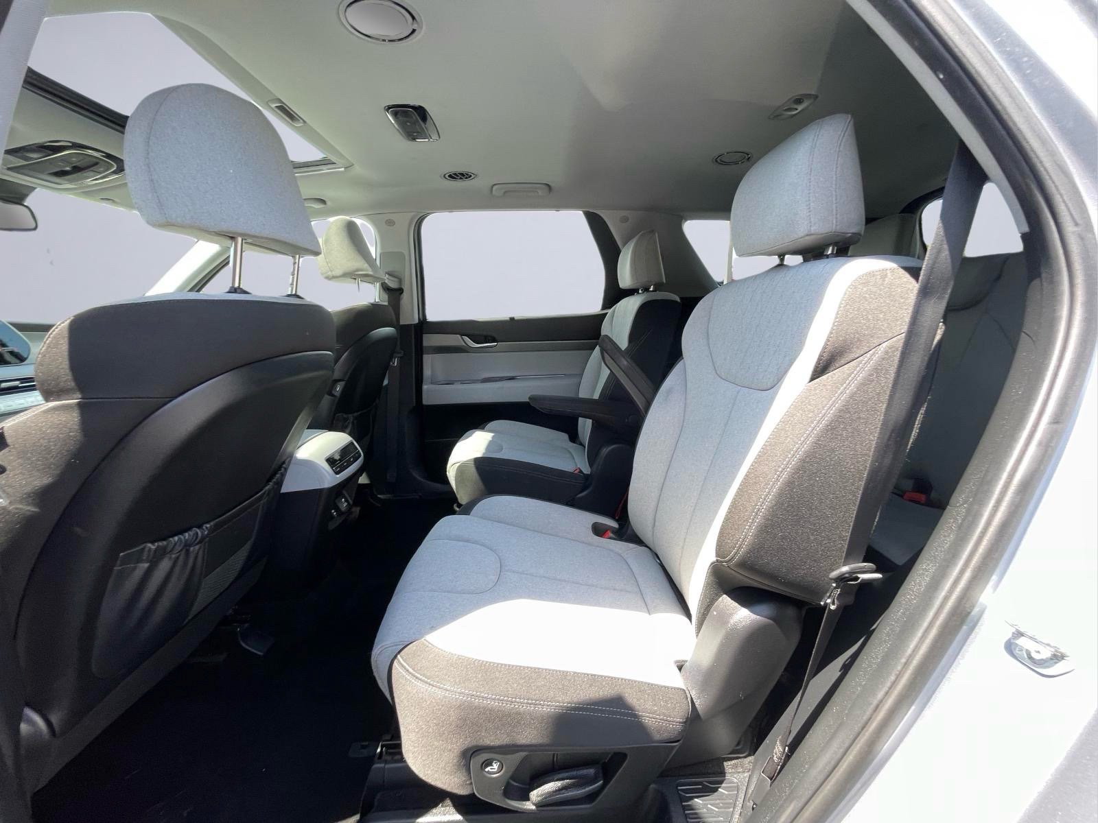 Used 2020 Hyundai Palisade SEL w/ Convenience Package FWD image 17