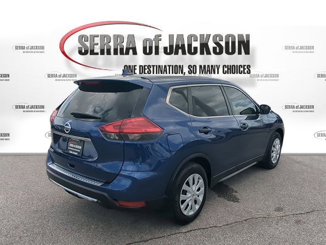 Used 2017 Nissan Rogue S image 8