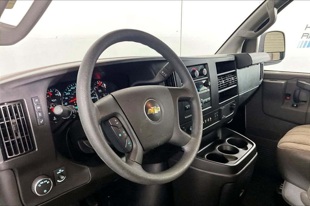 Used 2023 Chevrolet Express 3500 LT w/ LT Preferred Equipment Group RWD image 10