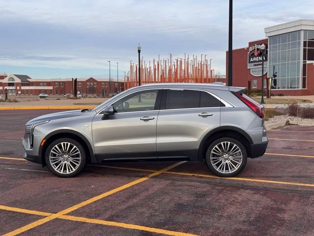 Used 2024 Cadillac XT4 Premium Luxury image 34