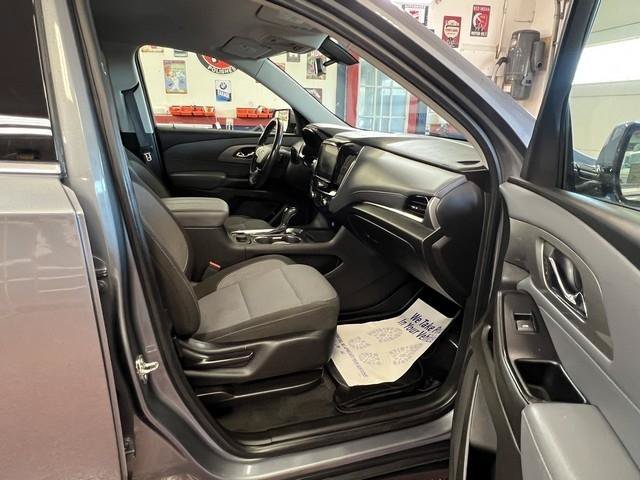 Used 2019 Chevrolet Traverse LT w/ LPO, Floor Liner Package AWD/4WD image 10