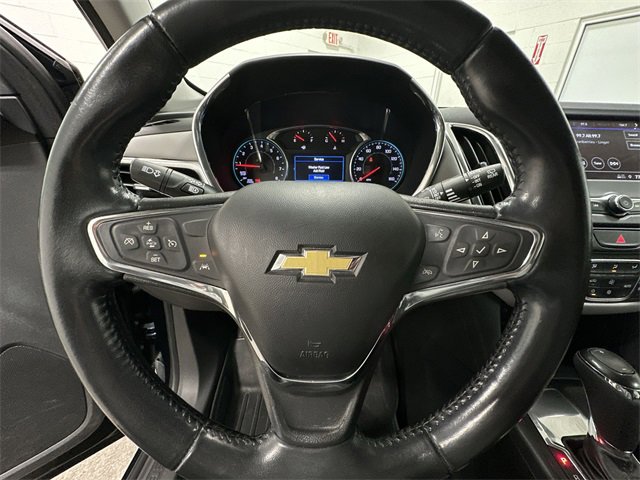Used 2020 Chevrolet Equinox LT image 18
