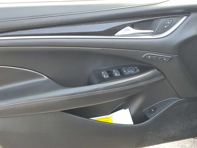 Used 2017 Buick LaCrosse Essence FWD image 20