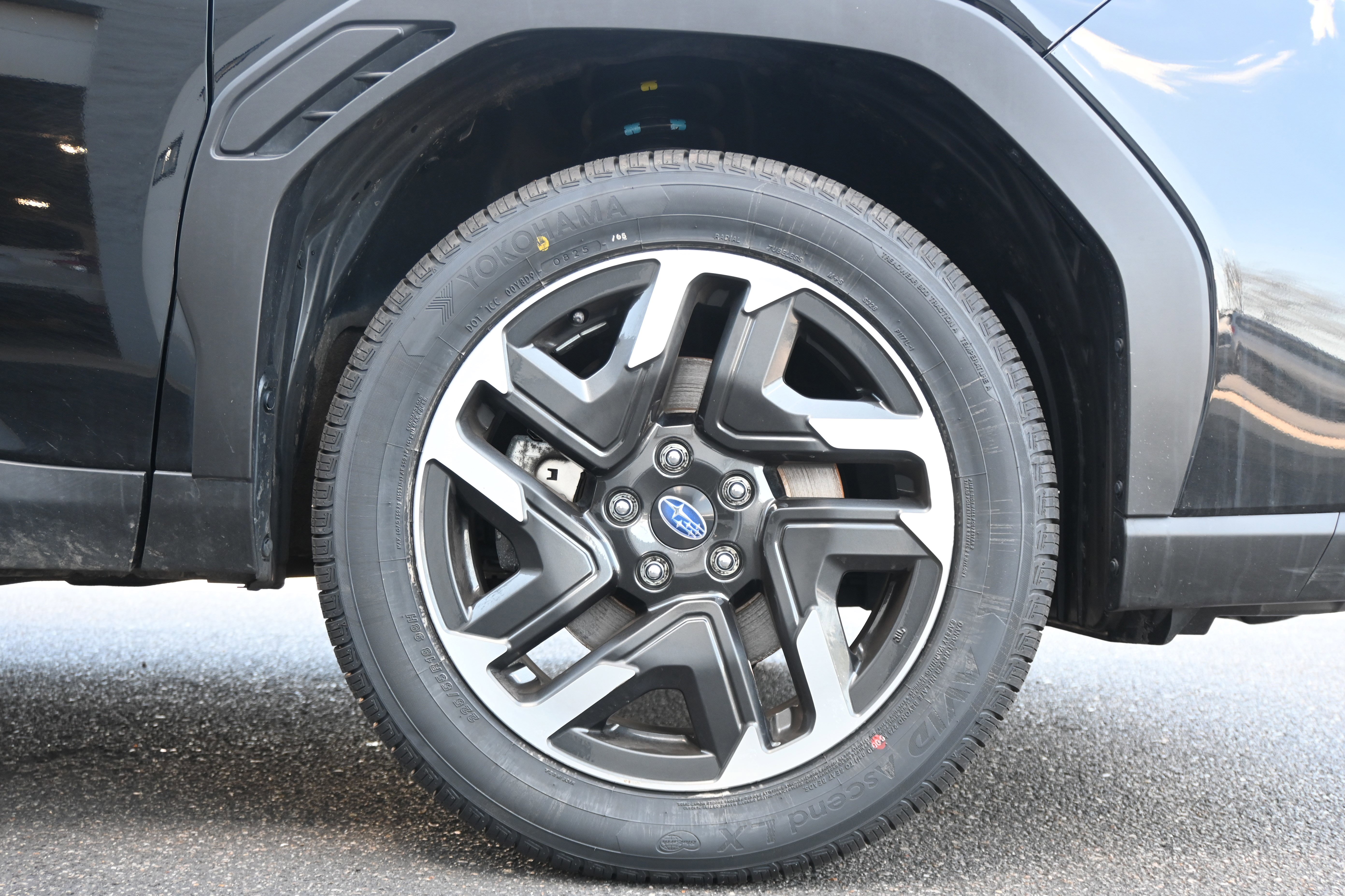 Certified 2025 Subaru Forester Limited w/ Popular Package #2 image 13