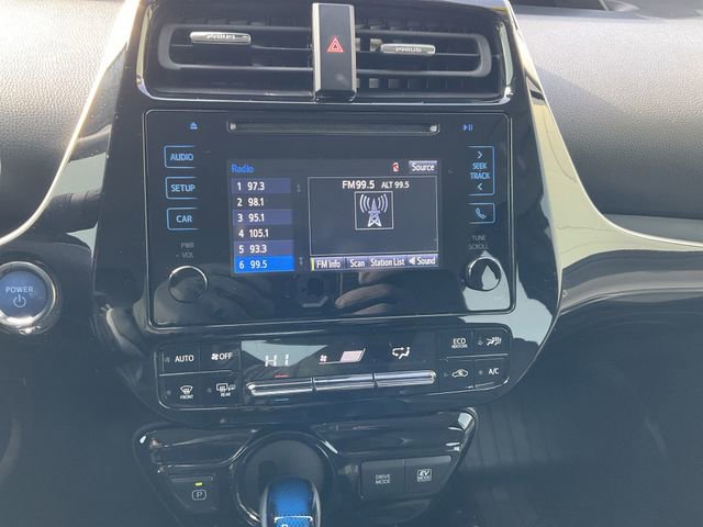 Used 2019 Toyota Prius XLE image 12
