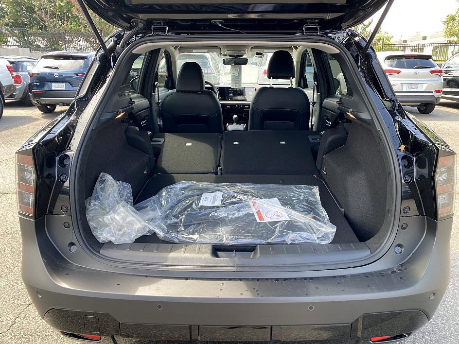 New 2025 Nissan Kicks SR w/ Interior Electronics Package image 22