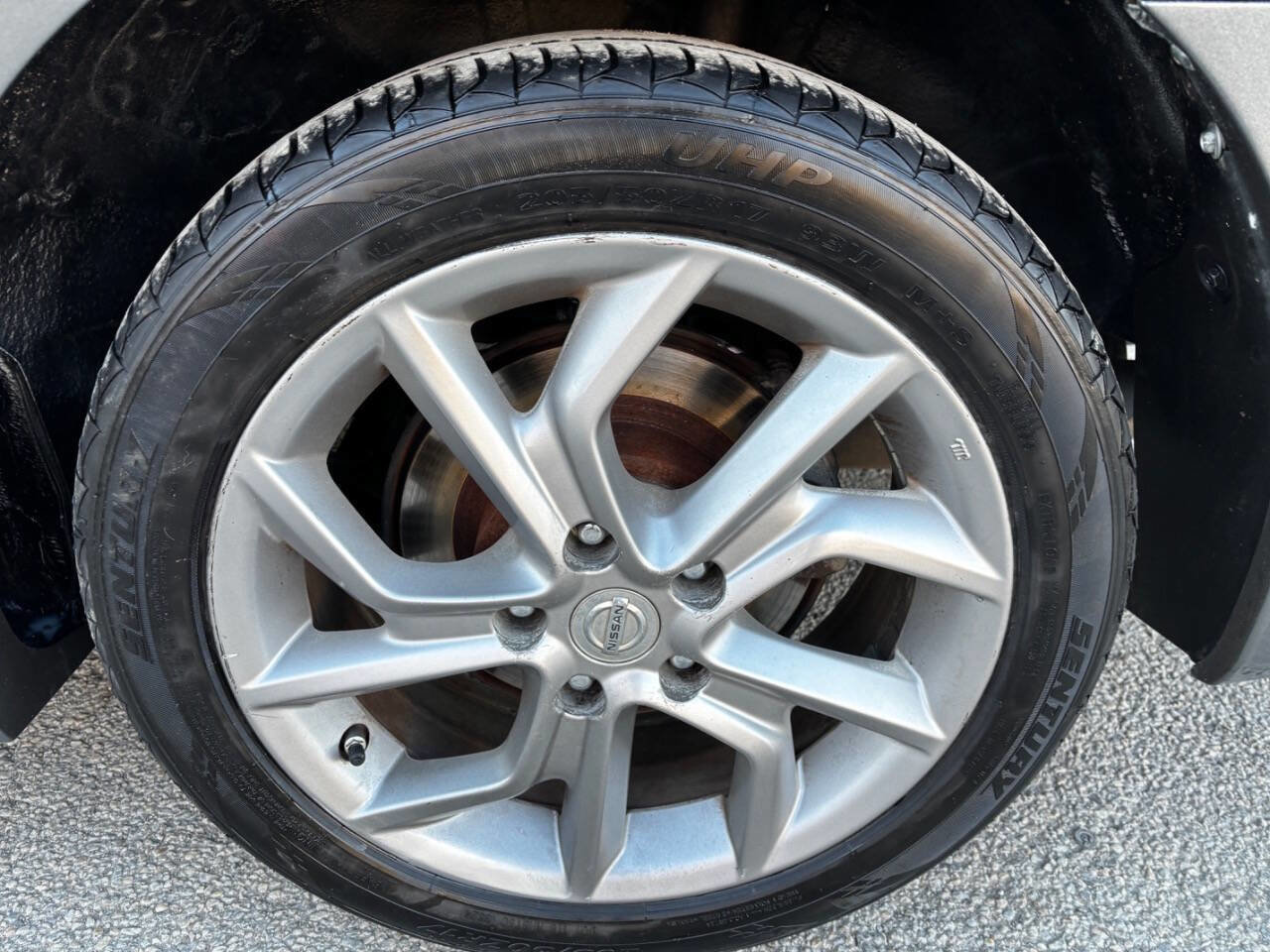 Used 2015 Nissan Sentra SR image 35