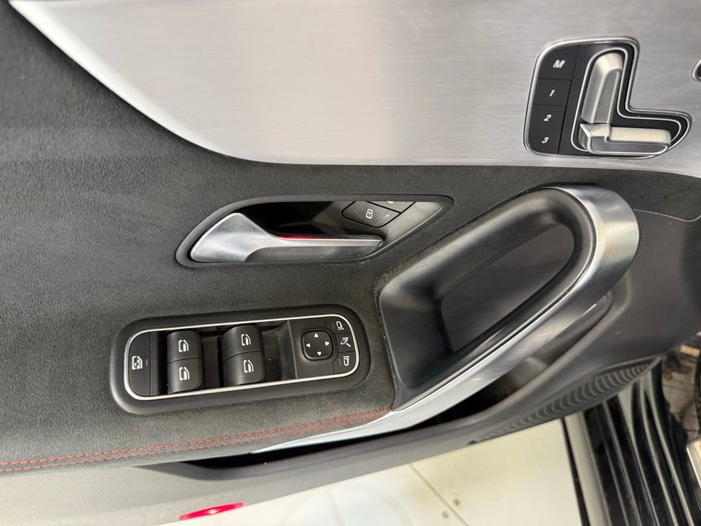 Used 2022 Mercedes-Benz CLA 250 image 14