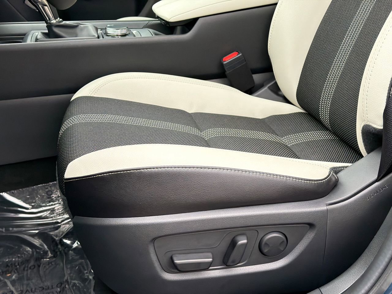 New 2026 MAZDA CX-50 AWD 2.5 S w/ Preferred Pkg image 13