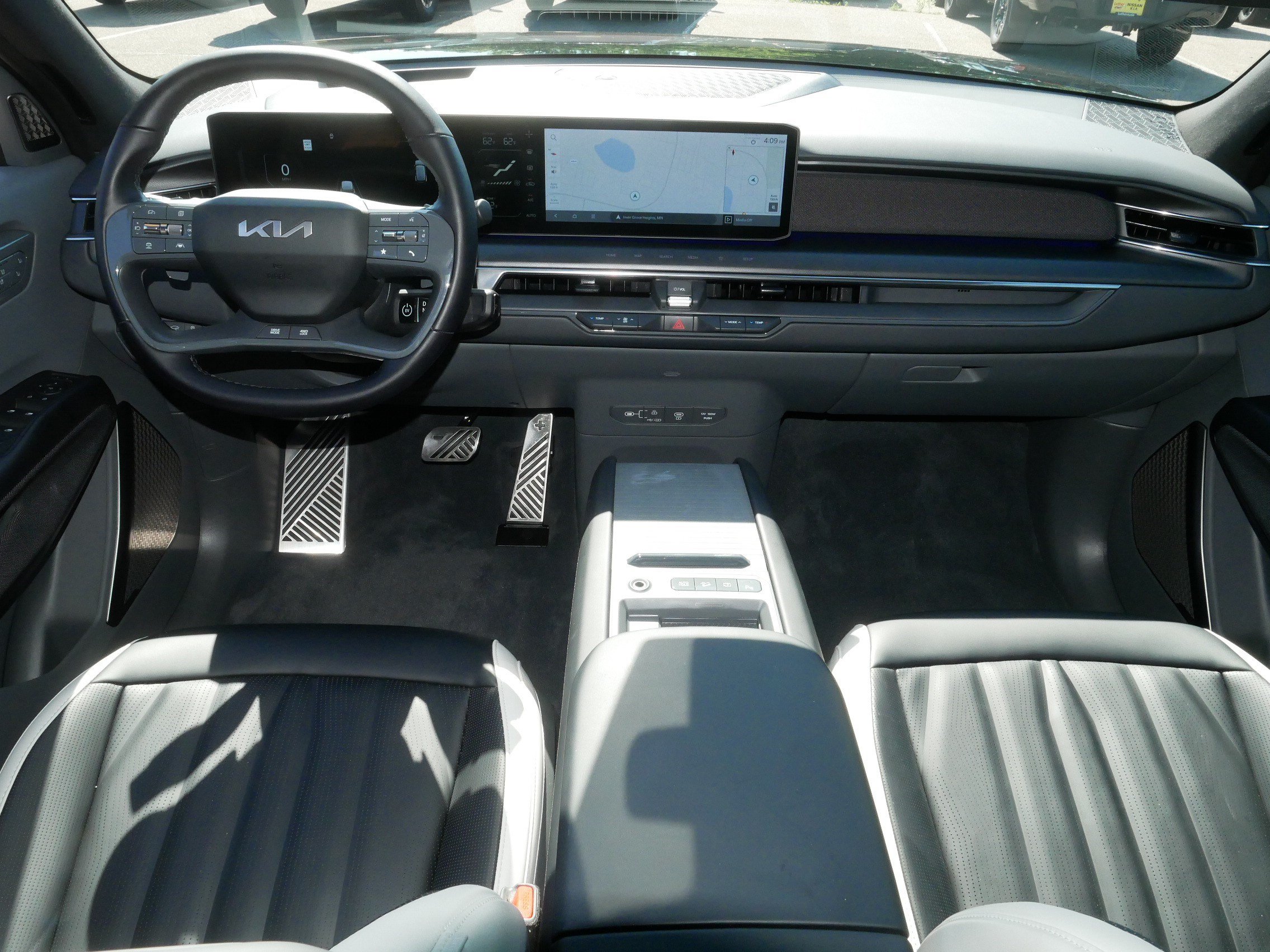 Certified 2024 Kia EV9 GT-Line AWD/4WD image 10