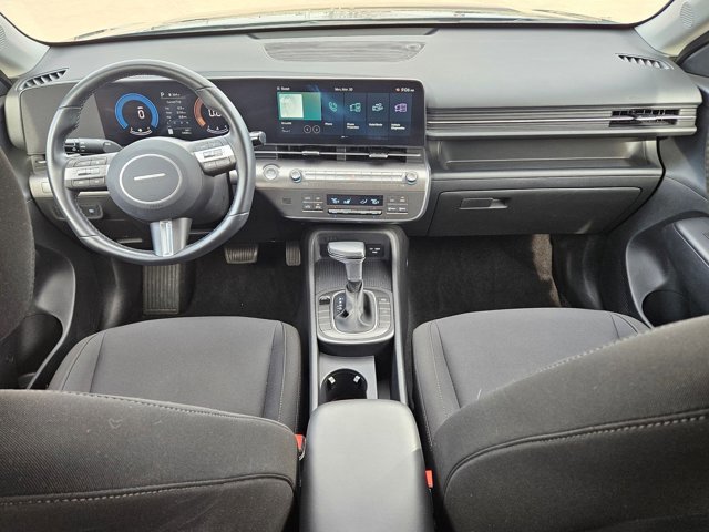 Used 2025 Hyundai Kona SEL image 17