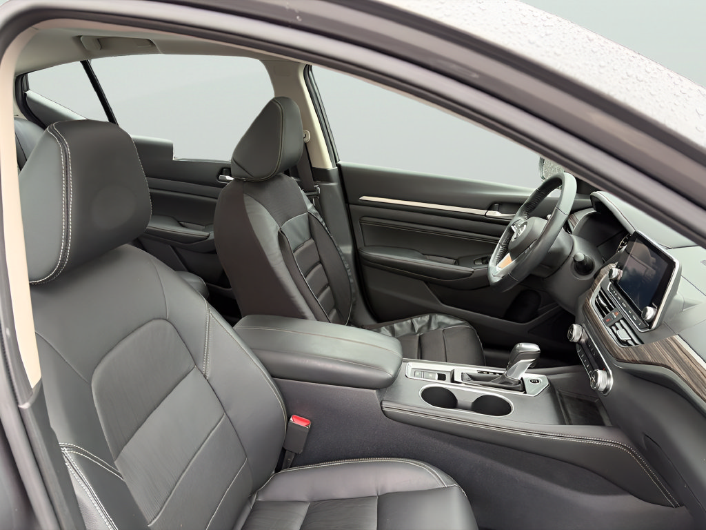 Used 2019 Nissan Altima 2.5 SL FWD image 14