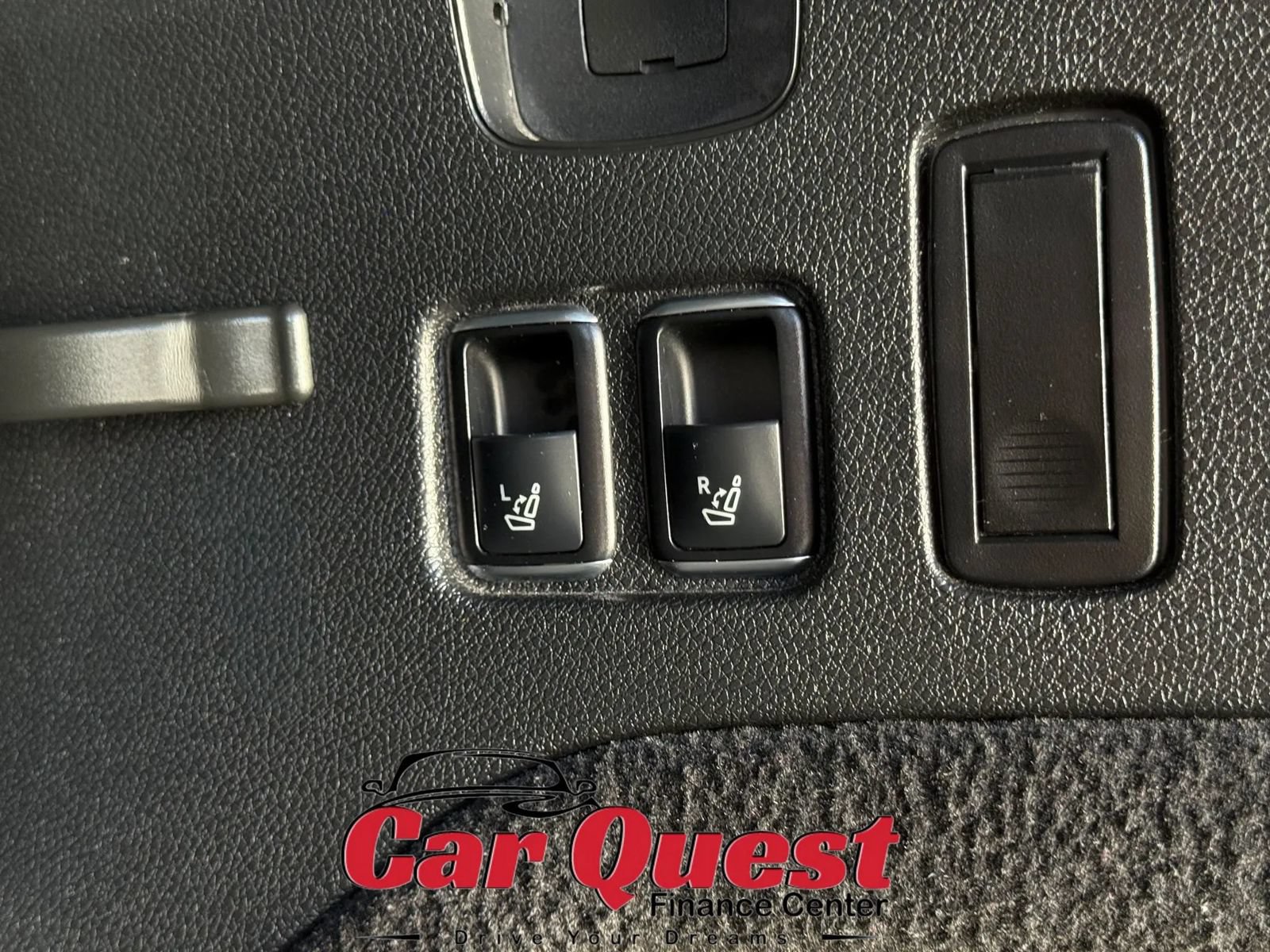 Used 2018 Mercedes-Benz GLS 450 4MATIC image 34
