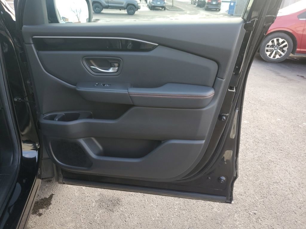 Certified 2023 Honda Pilot TrailSport image 33