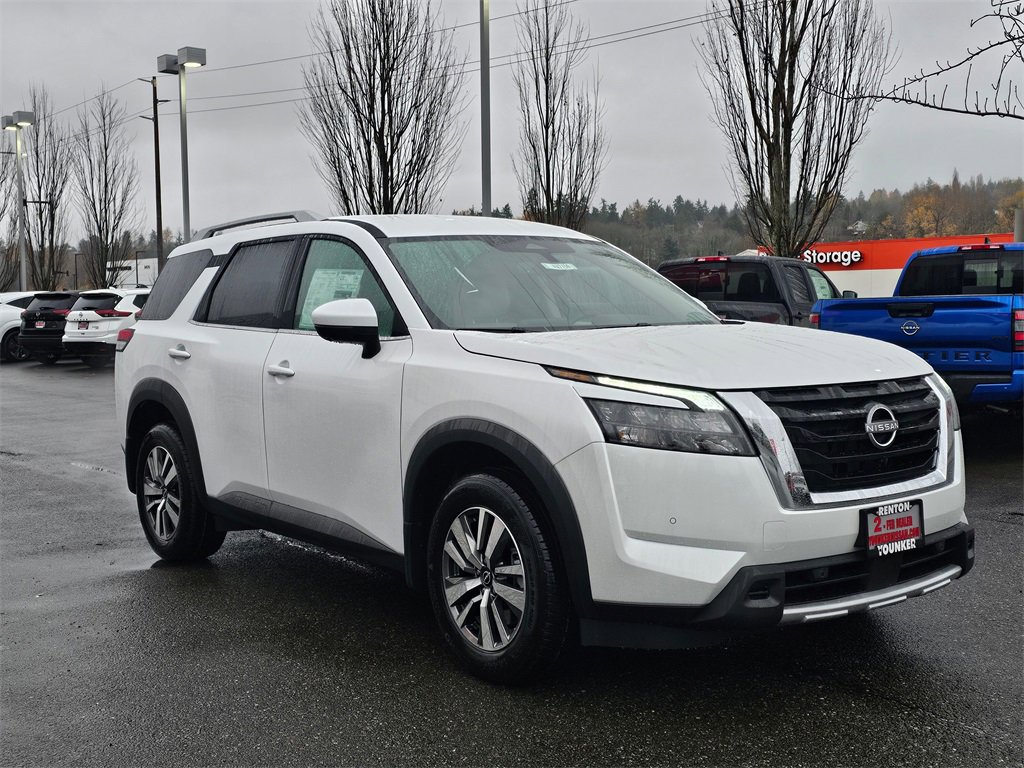 New 2025 Nissan Pathfinder SL w/ Cargo Package image 3