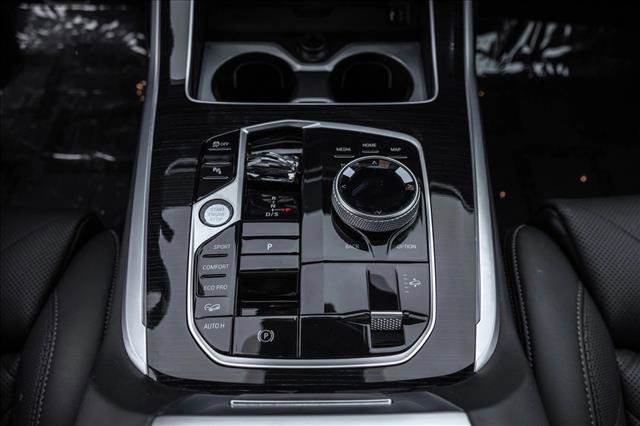 Used 2024 BMW X7 xDrive40i w/ Executive Package image 20