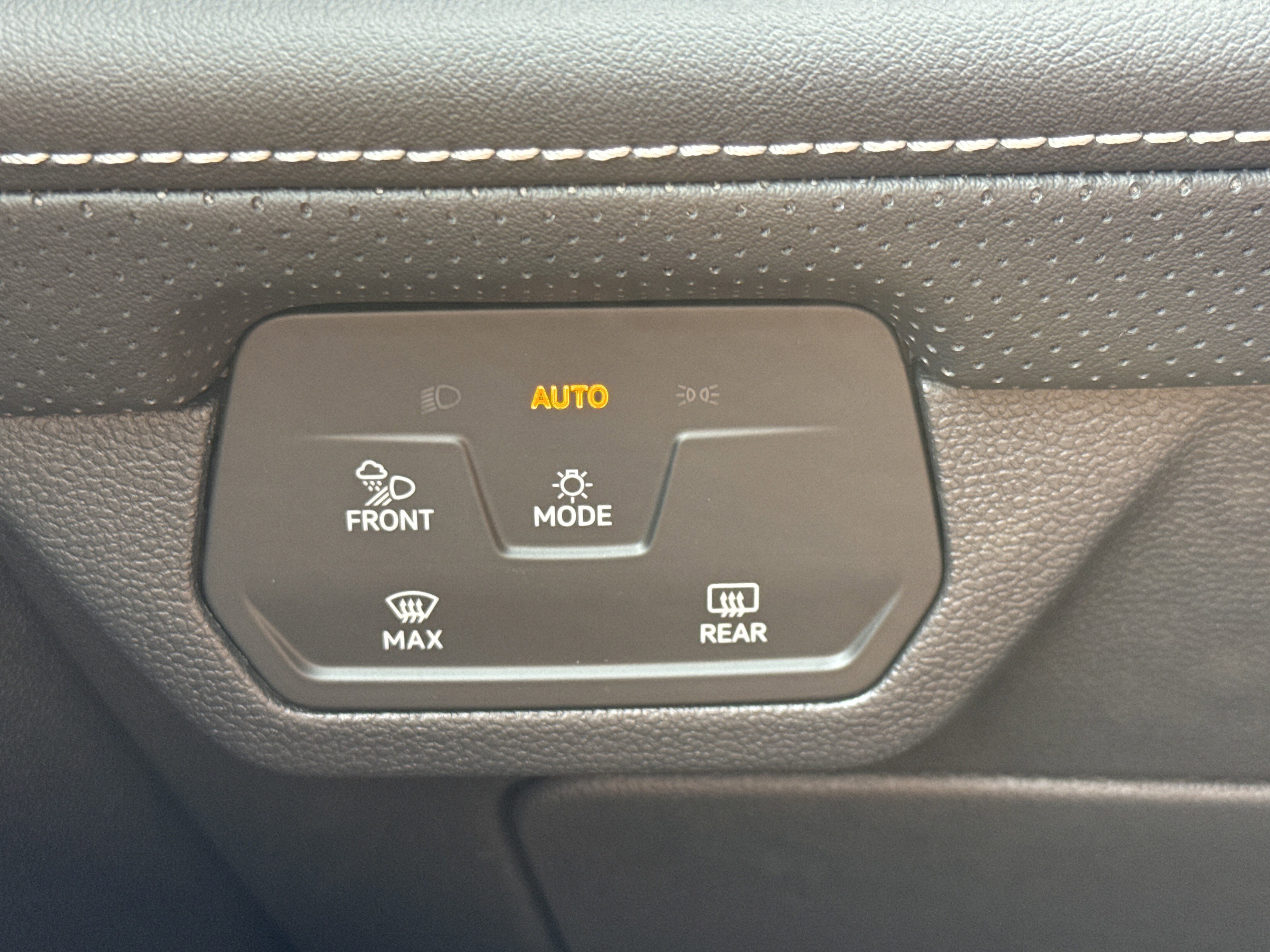 New 2026 Volkswagen Atlas Cross Sport SEL Premium R-Line image 10