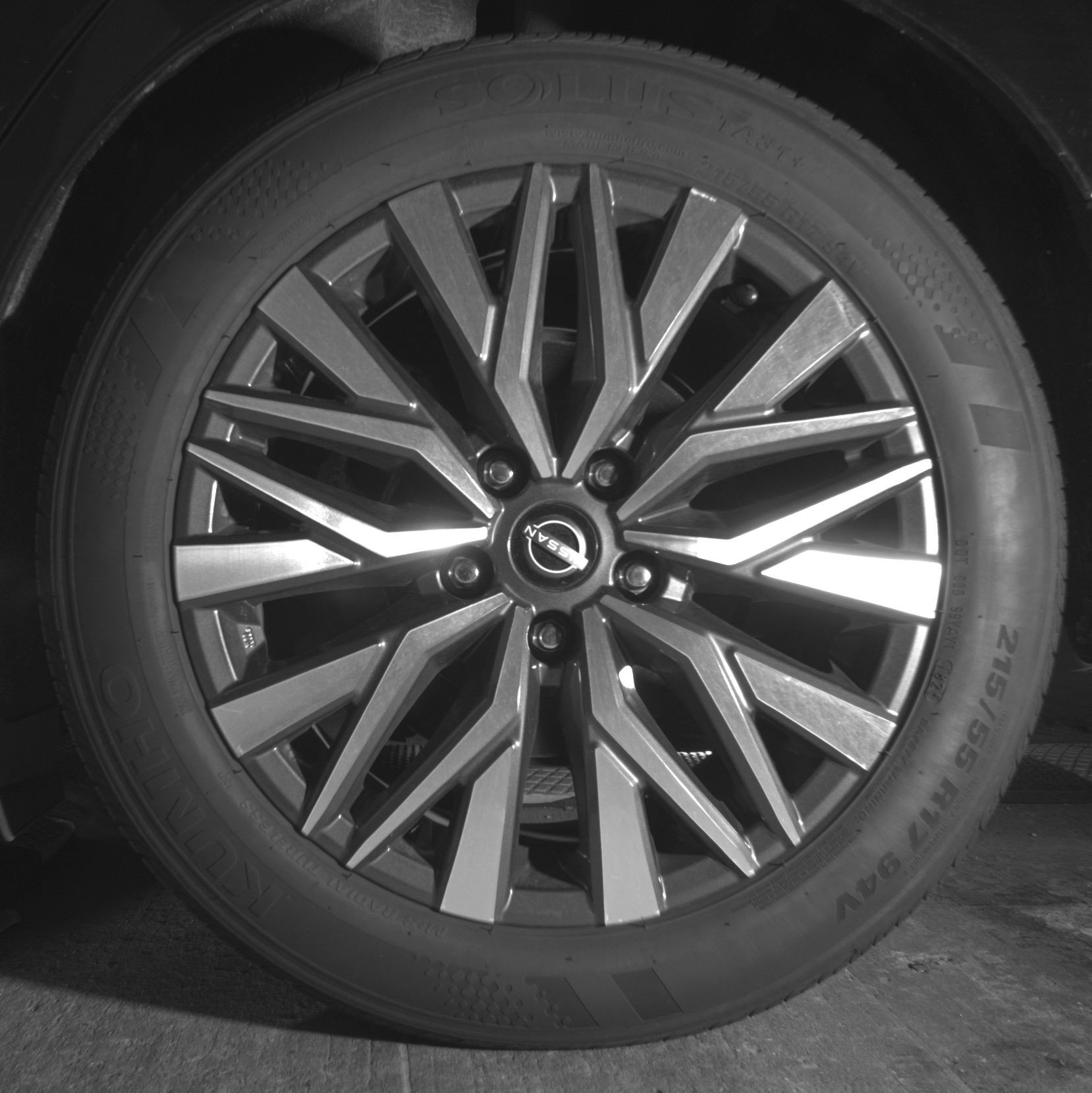 Used 2025 Nissan Altima 2.5 SV FWD image 14