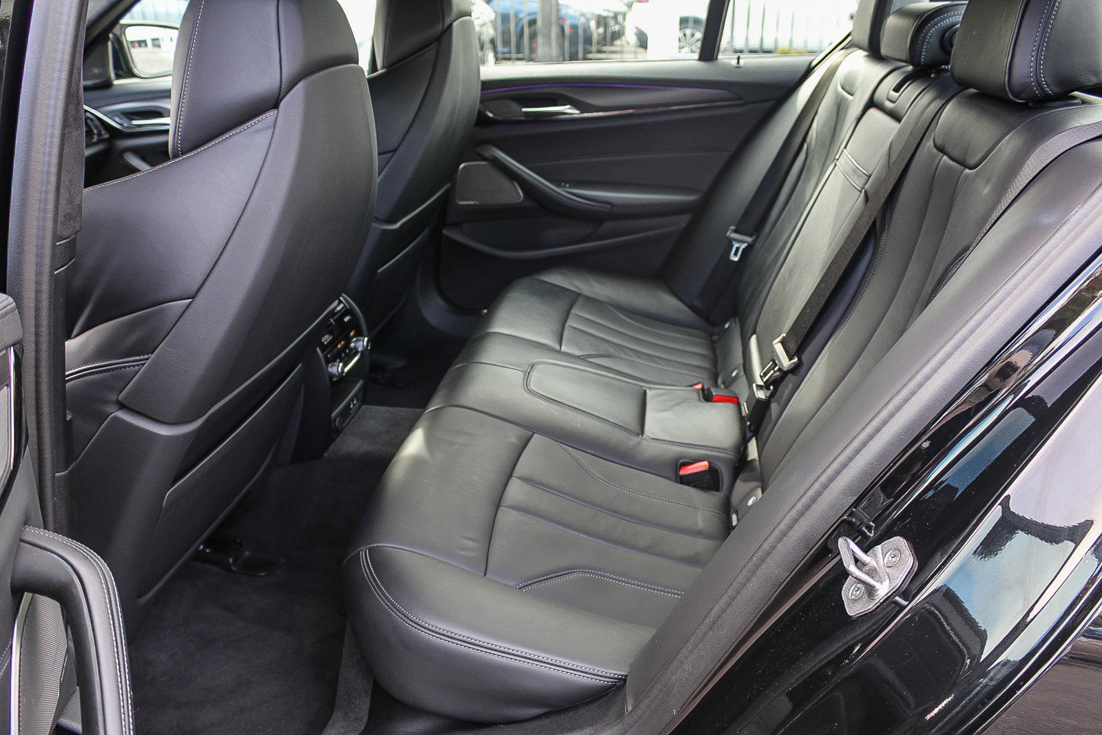 Used 2022 BMW M5 image 18