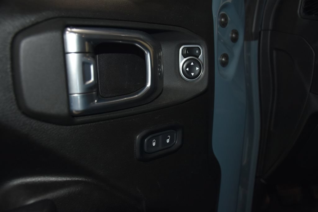 Used 2024 Jeep Wrangler Unlimited AWD/4WD image 24