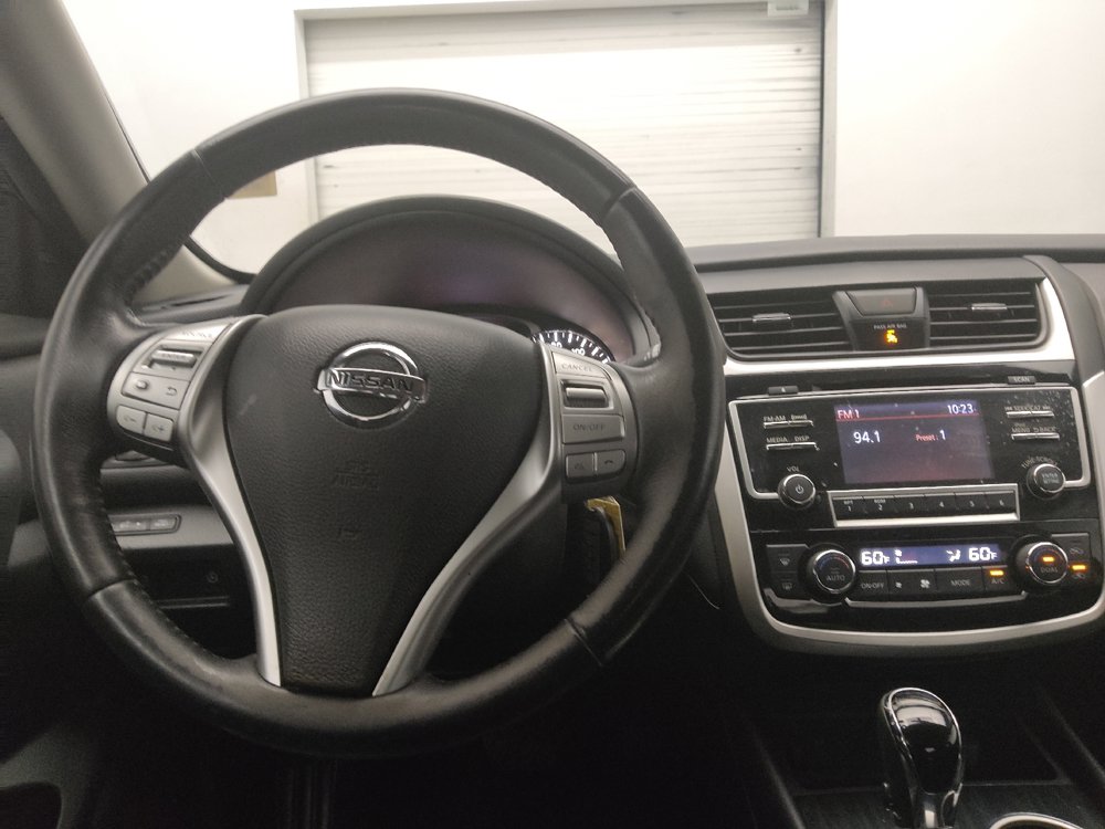 Used 2018 Nissan Altima 2.5 SL FWD image 22