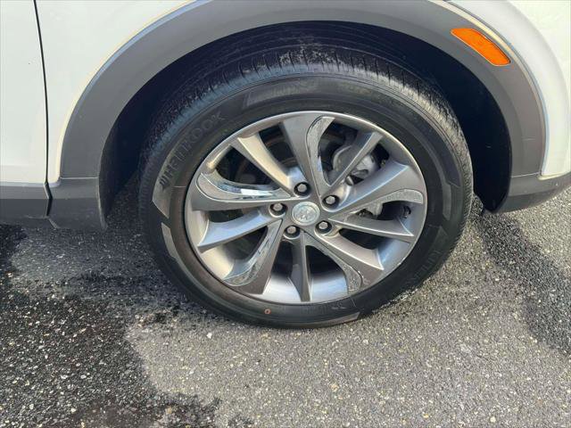 Used 2023 Buick Encore GX Essence w/ Experience Buick Package image 9