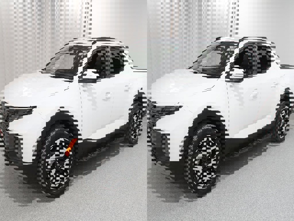 Certified 2024 Hyundai Santa Cruz Limited image 3