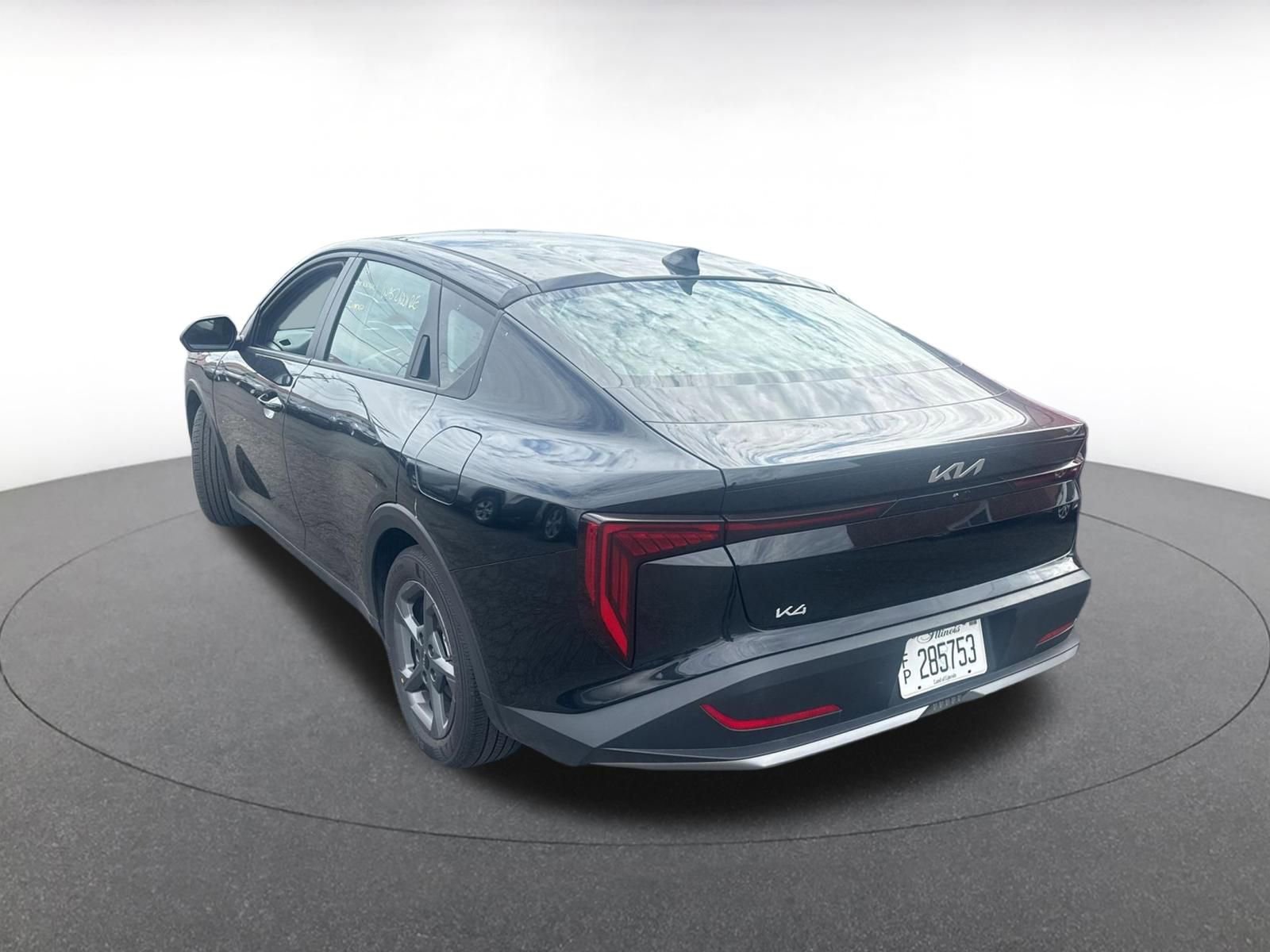 Used 2025 Kia K4 LXS image 5