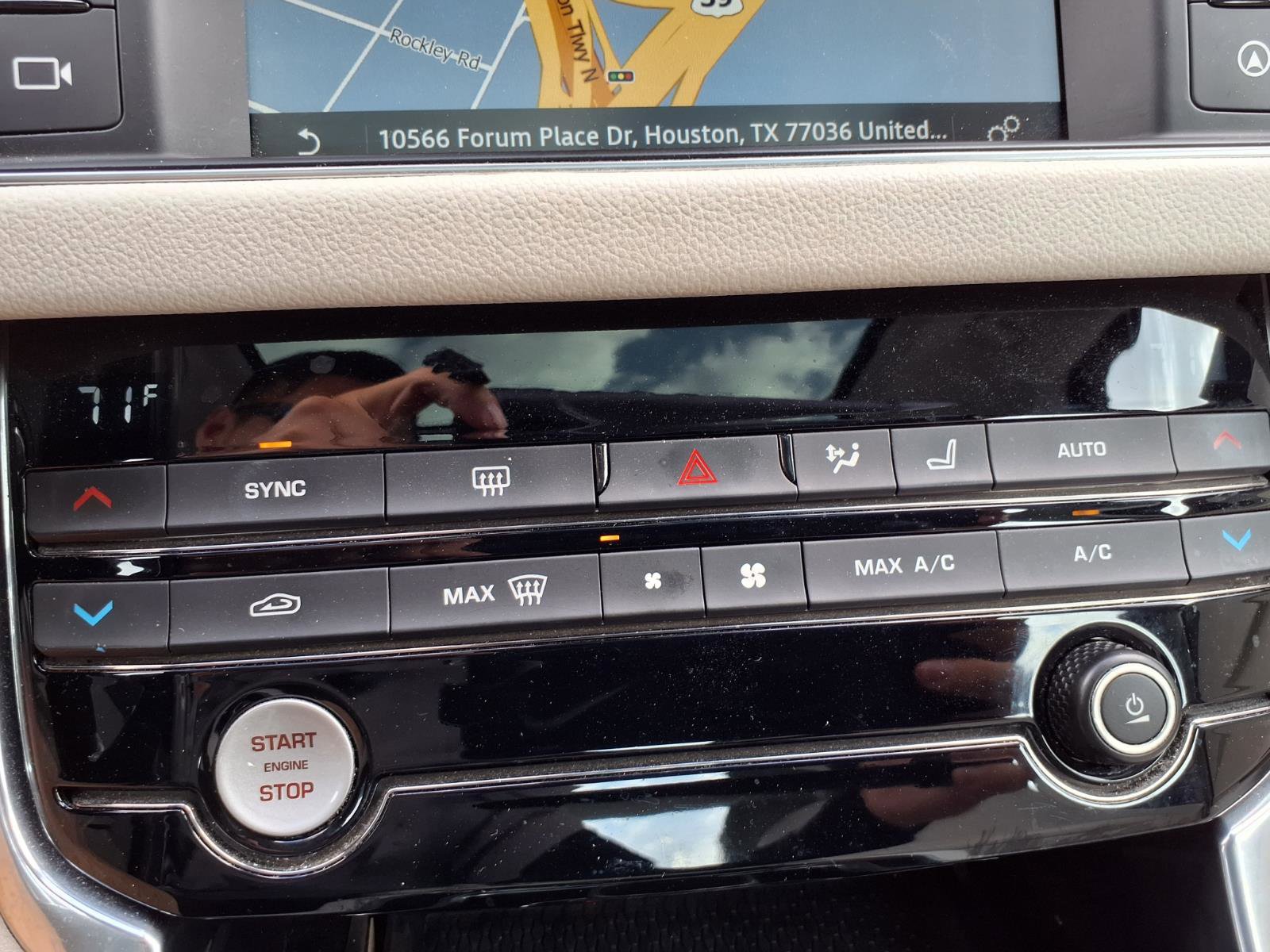 Used 2016 Jaguar XF Prestige image 8