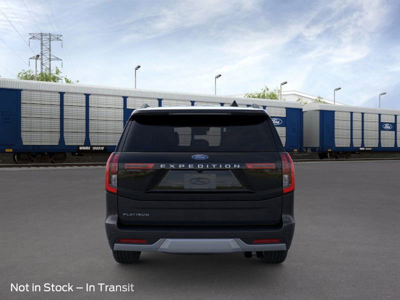 New 2026 Ford Expedition Platinum image 5