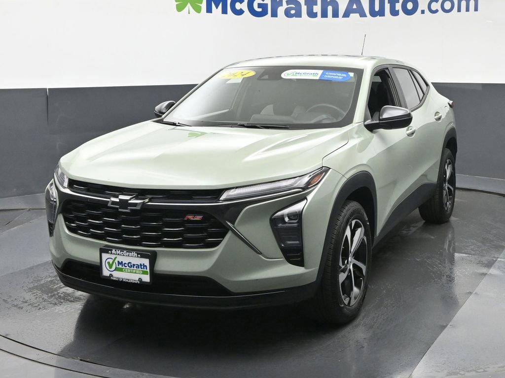 Used 2024 Chevrolet Trax RS w/ Driver Confidence Package FWD image 19