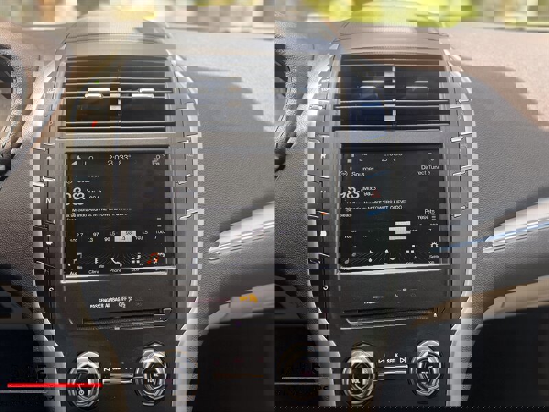 Used 2017 Lincoln MKC Premiere image 33