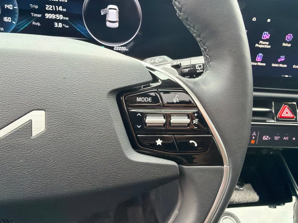Certified 2023 Kia Niro Wave FWD image 17
