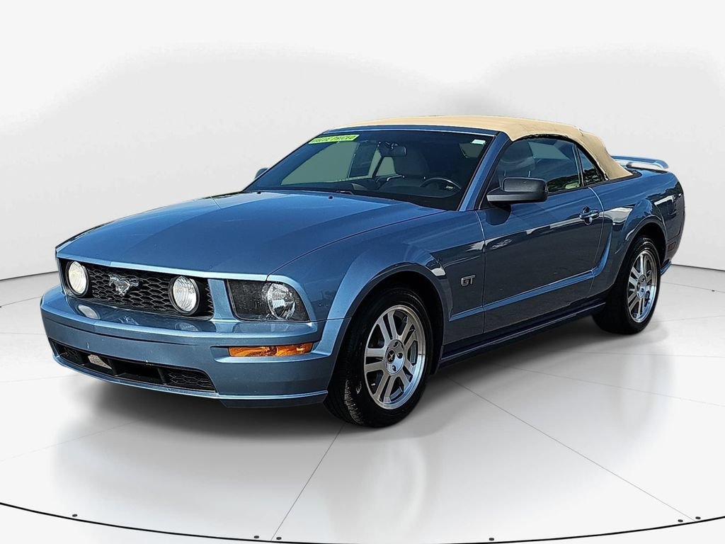 Used 2006 Ford Mustang GT RWD image 10