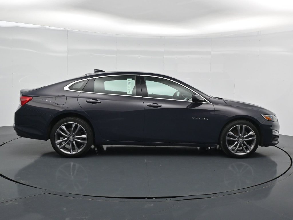 Used 2025 Chevrolet Malibu LT FWD image 8