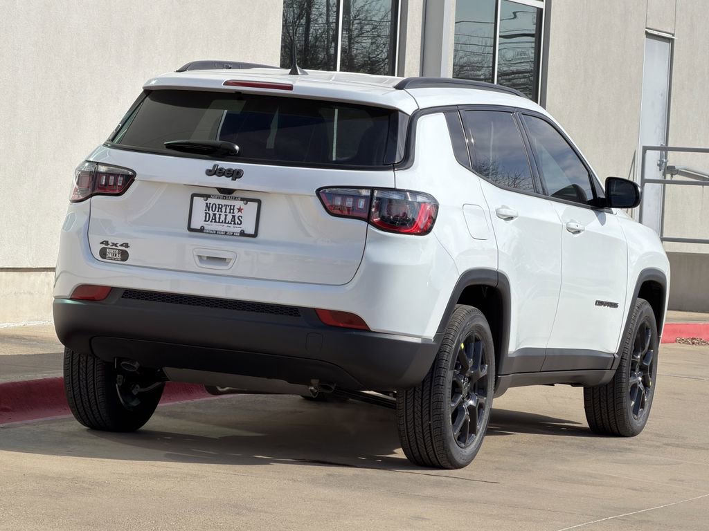 New 2026 Jeep Compass Latitude image 5