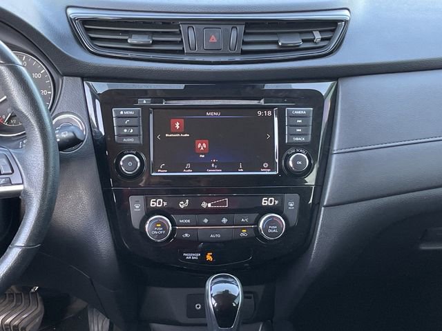 Used 2019 Nissan Rogue SV image 16