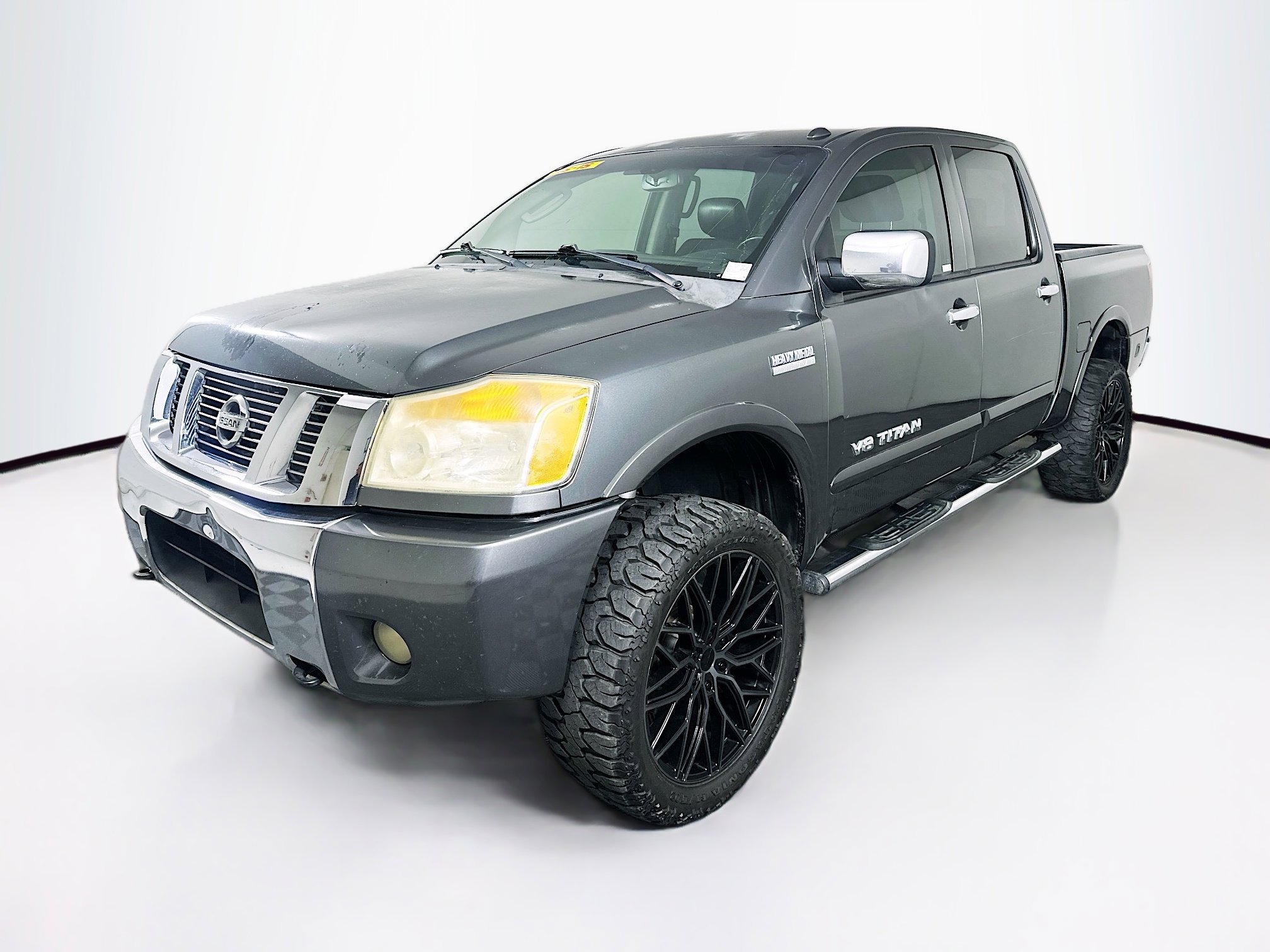 Used 2011 Nissan Titan SL w/ Heavy Metal Edition Pkg AWD/4WD image 3