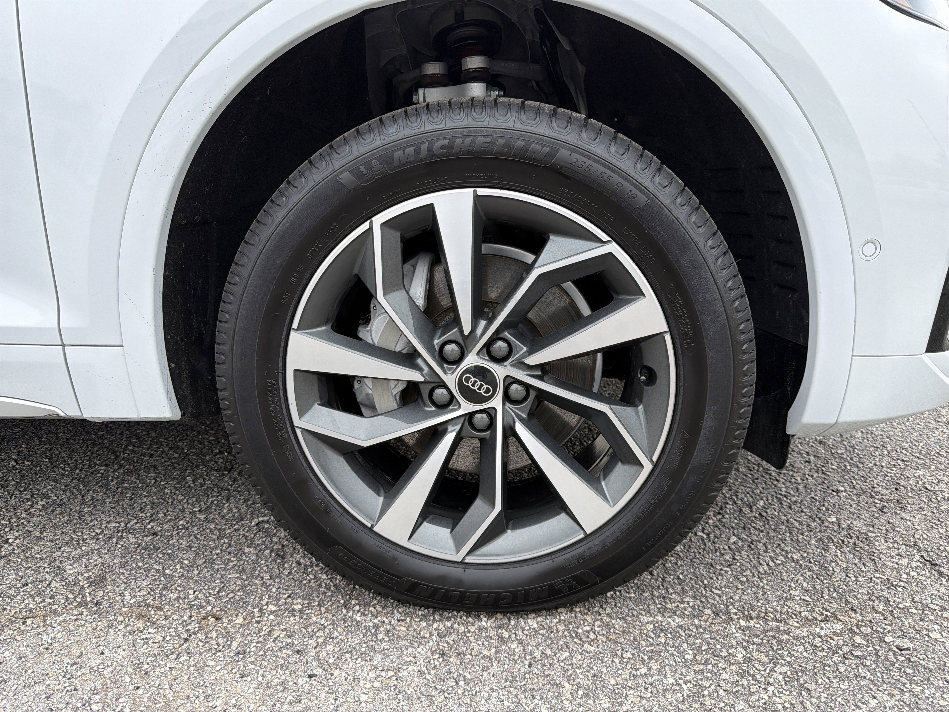 Used 2023 Audi Q5 2.0T Prestige w/ Prestige Package image 15