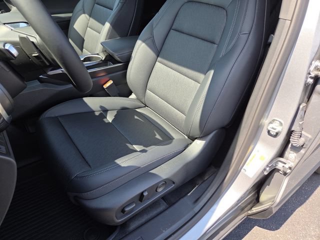 New 2027 Chevrolet Equinox LT w/ Convenience Package II FWD image 22