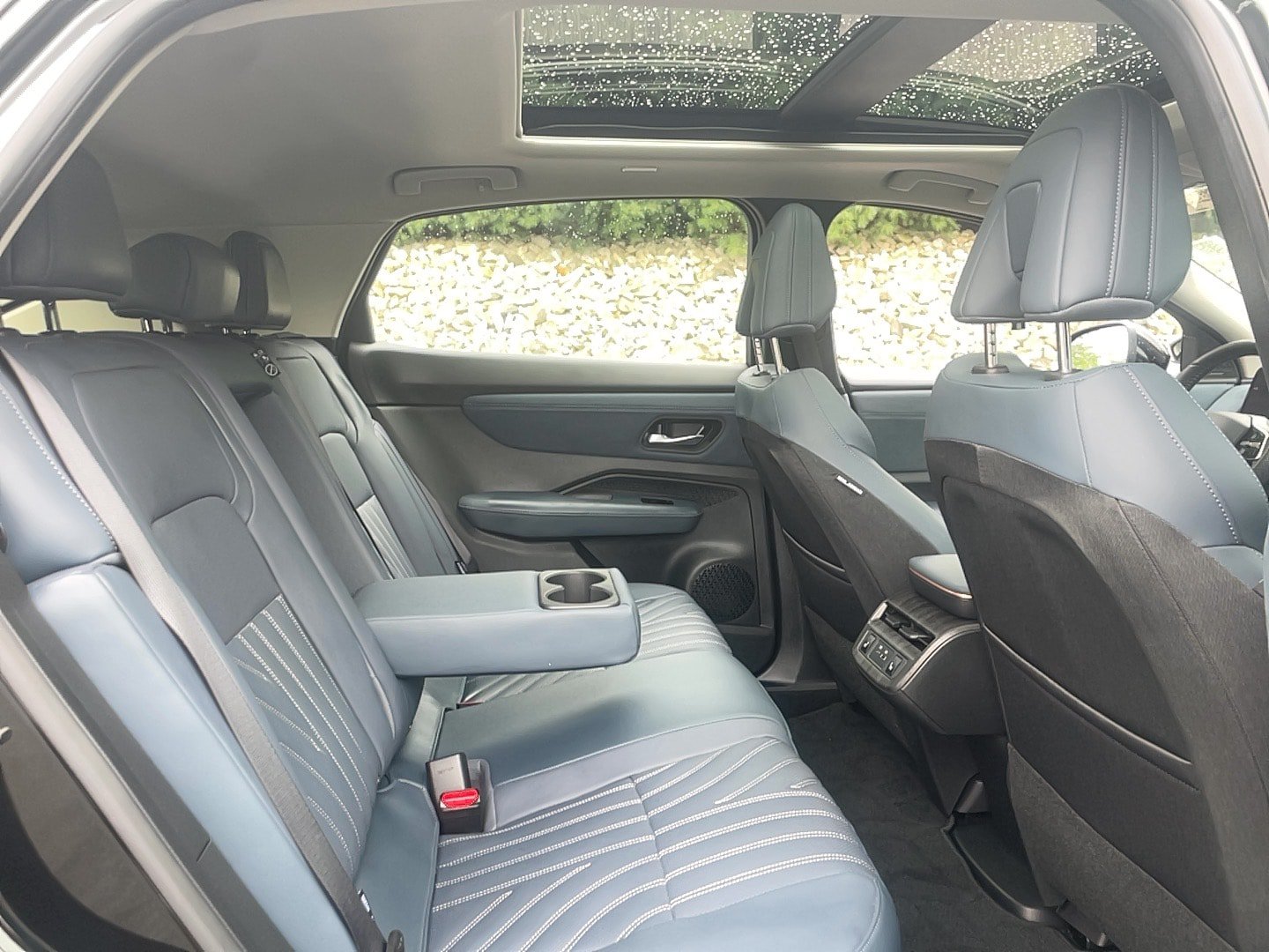 Used 2024 Nissan Ariya AWD image 21