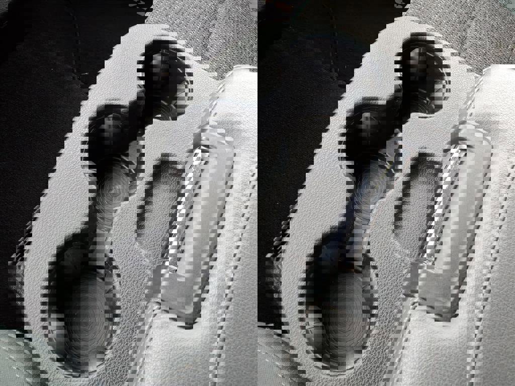 Used 2019 RAM 1500 Classic SLT w/ Luxury Group image 18