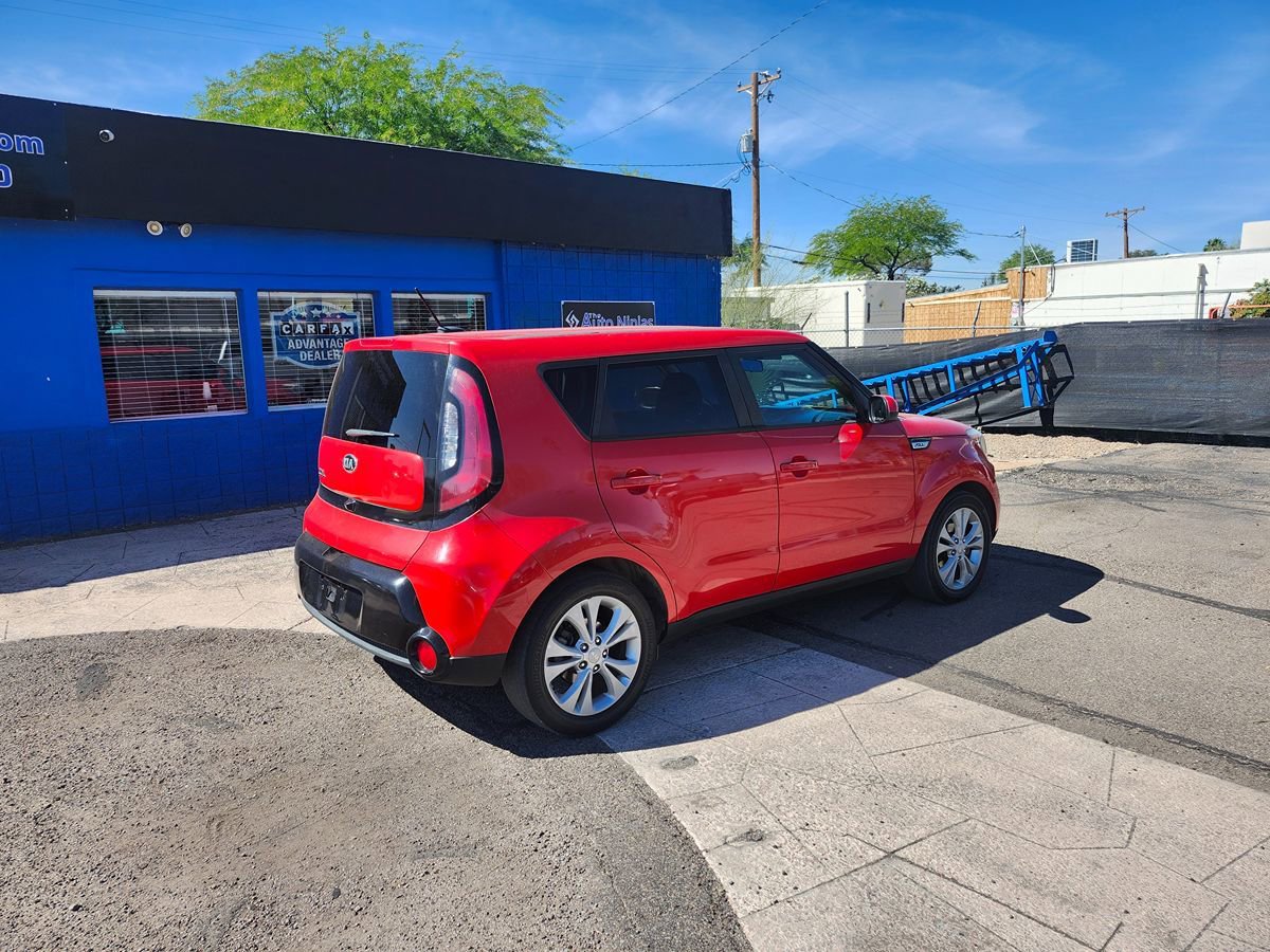 Used 2016 Kia Soul + FWD image 10