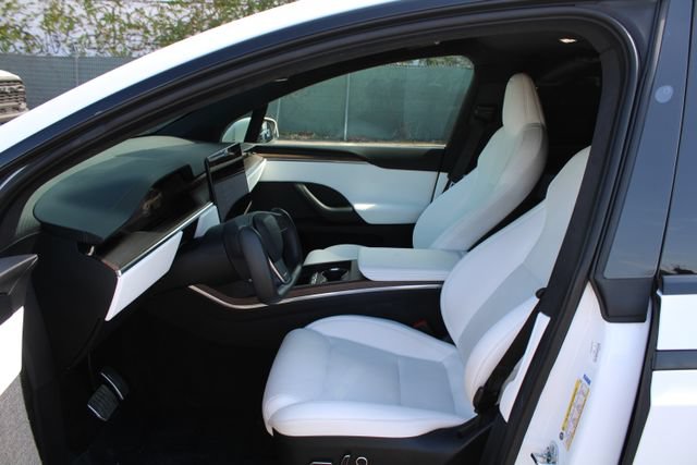 Used 2023 Tesla Model X AWD/4WD image 37