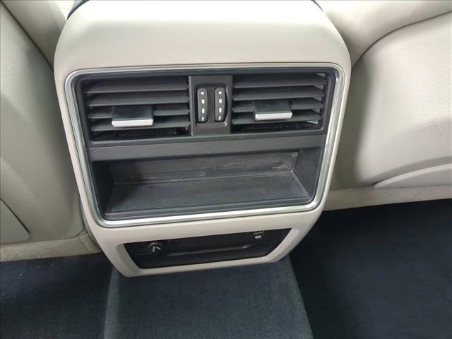 Used 2019 Porsche Cayenne E-Hybrid image 18