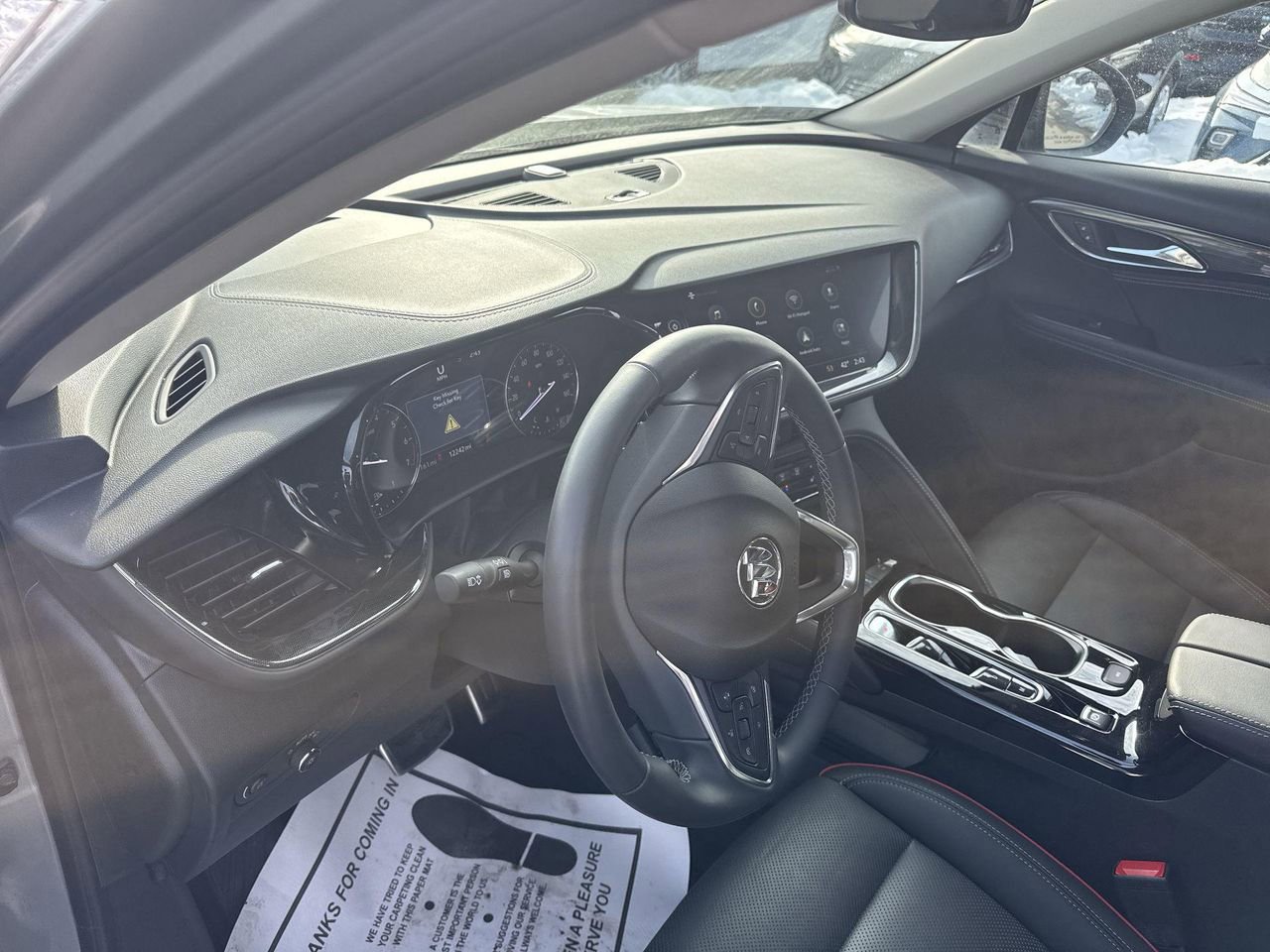 Used 2023 Buick Envision Essence w/ Sport Touring Package image 10