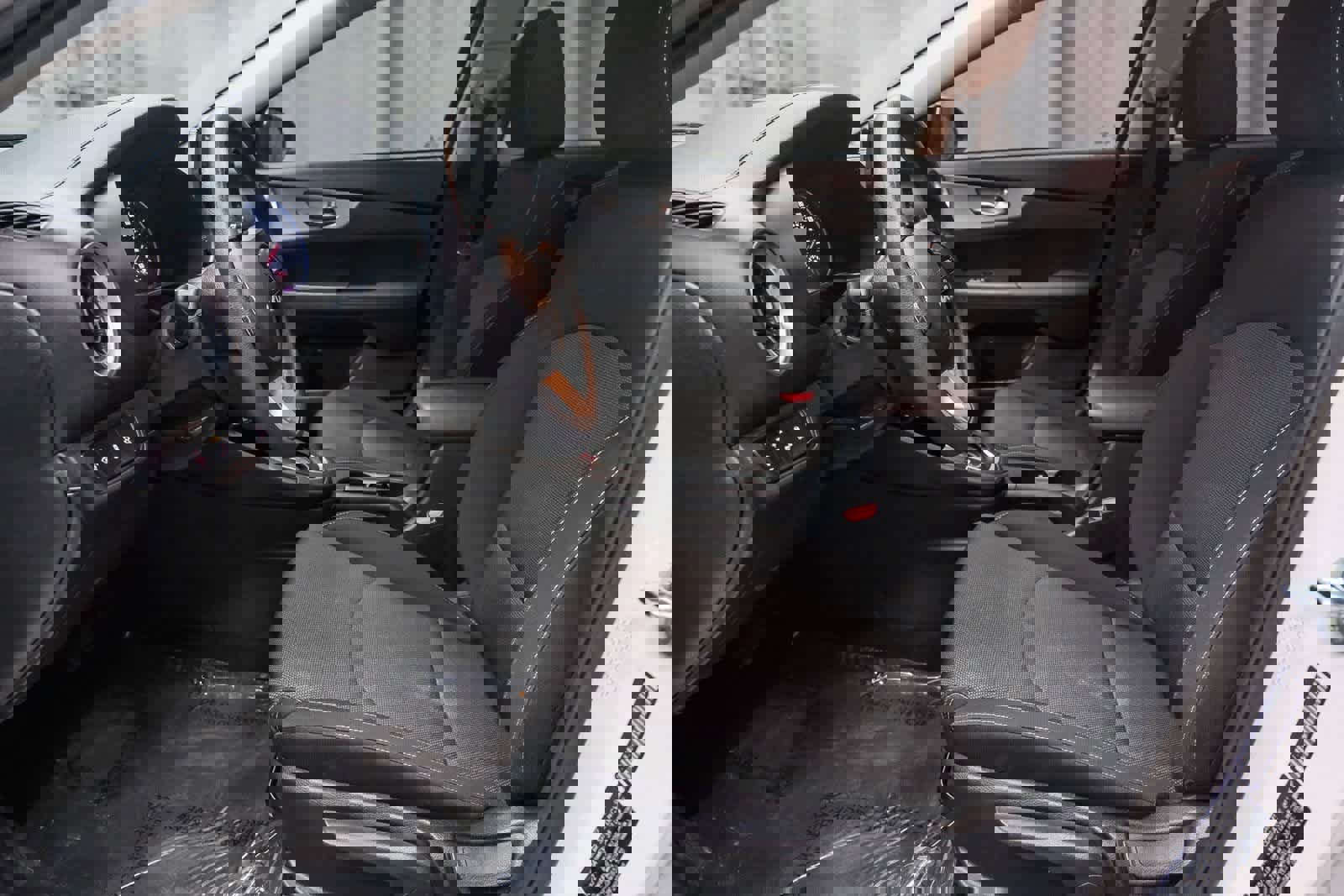 Used 2023 Kia Forte LXS w/ LXS Technology Package image 20