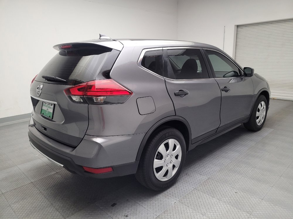 Used 2017 Nissan Rogue S image 9