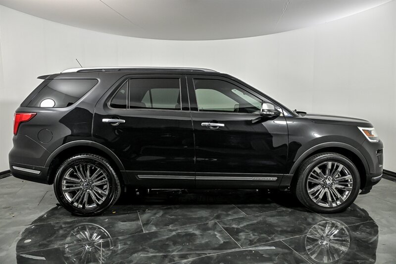 Used 2019 Ford Explorer Platinum AWD/4WD image 10
