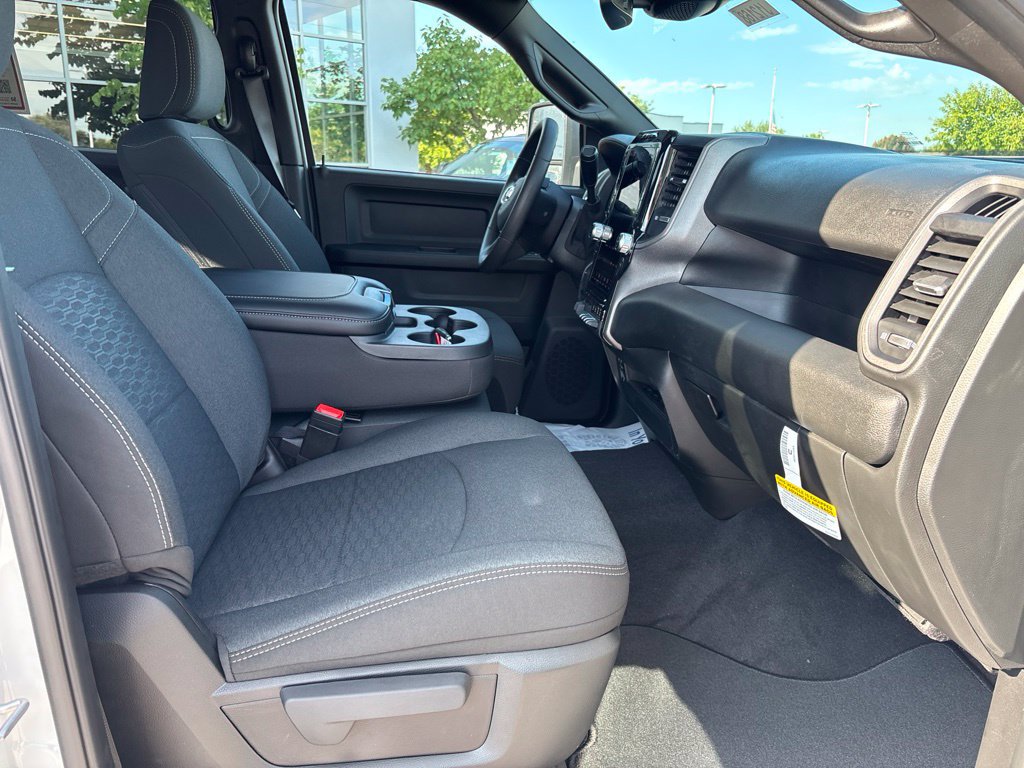 New 2027 RAM 3500 Tradesman AWD/4WD image 29